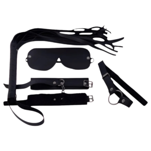 Kit ecocuero negro con antifaz, mordaza, esposas y latigo
